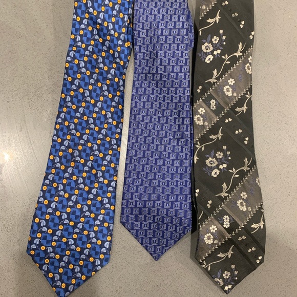 Set of Ties (Lanvin/Kenzie) - Picture 2 of 3